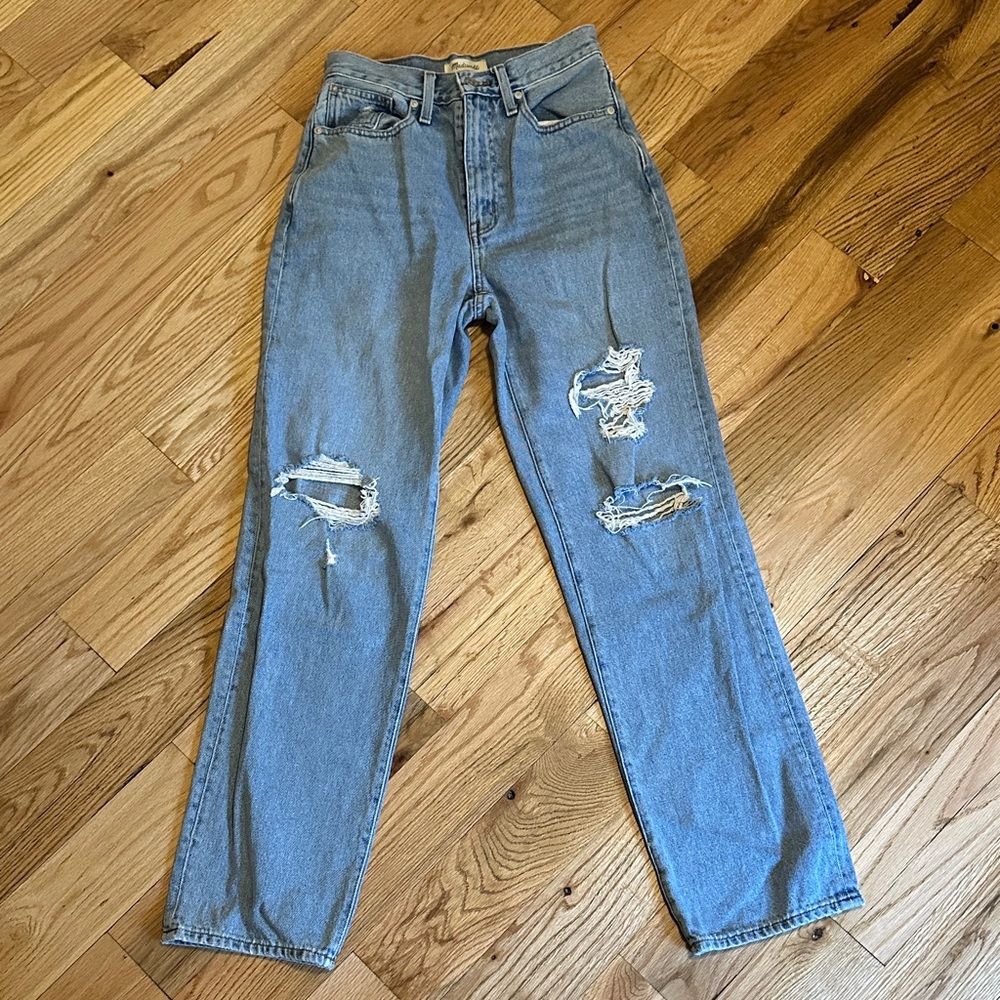 Stylish Distressed Blue Jeans for Women
